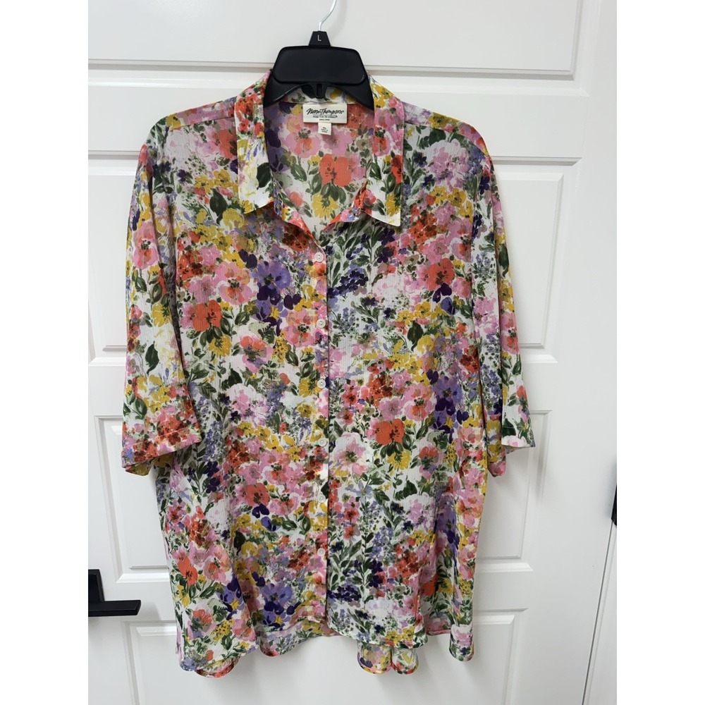 Norm Thompson Women XL Floral Blouse Button Front Short Sleeve Hi-Lo Hem Floral